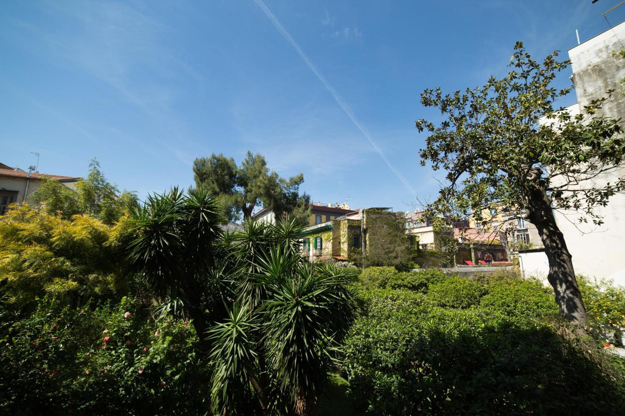 Bed & Breakfast The Bellini House By House In Napoli