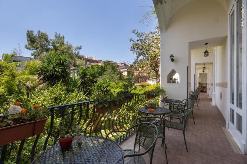 The Bellini House By House In 2* Napoli